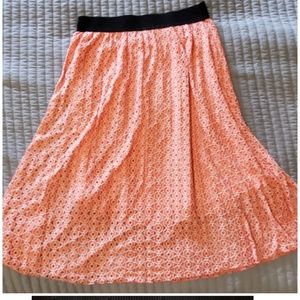 Peachy Pink Lularoe eyelet Lola size Large